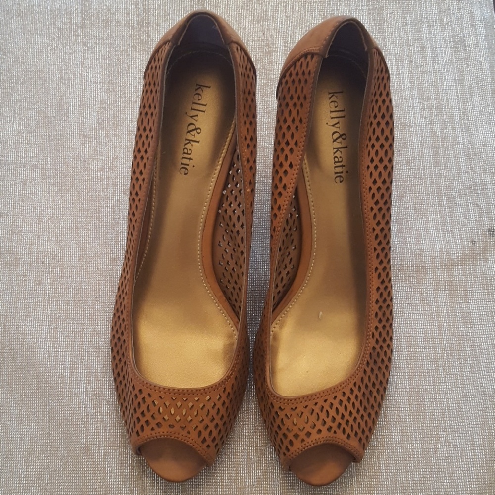 Kelly & Katie Peep Toe Shoes